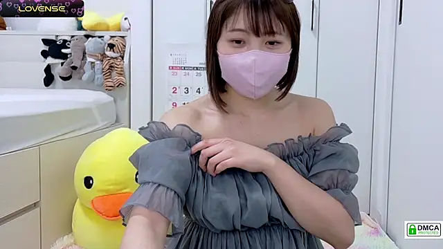 Snapshot of SUZU_ chatting on March 13, 11:08 am SUZU online show from March 13, 11:08 am