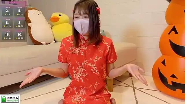 Snapshot of SUZU_ chatting on October 3, 1:08 pm SUZU online show from October 3, 1:08 pm