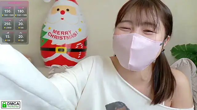 Snapshot of SUZU_ chatting on December 23, 6:11 am SUZU online show from December 23, 6:11 am