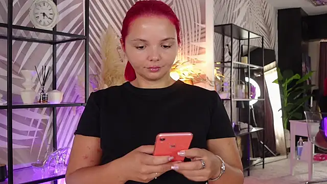 Snapshot of CelesteBailey chatting on July 27, 5:47 am CelesteBailey online show from July 27, 5:47 am