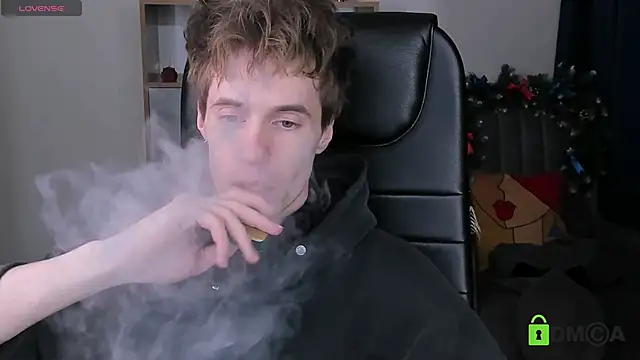 Snapshot of _tokyo_ghoul chatting on January 11, 3:17 pm tokyo ghoul online show from January 11, 3:17 pm