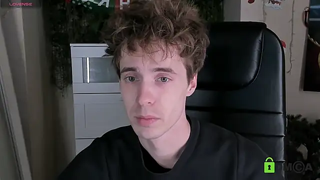 Snapshot of _tokyo_ghoul chatting on January 17, 2:55 pm tokyo ghoul online show from January 17, 2:55 pm