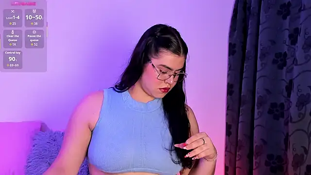 Snapshot of veronica185 chatting on July 21, 2:25 am veronica185 online show from July 21, 2:25 am