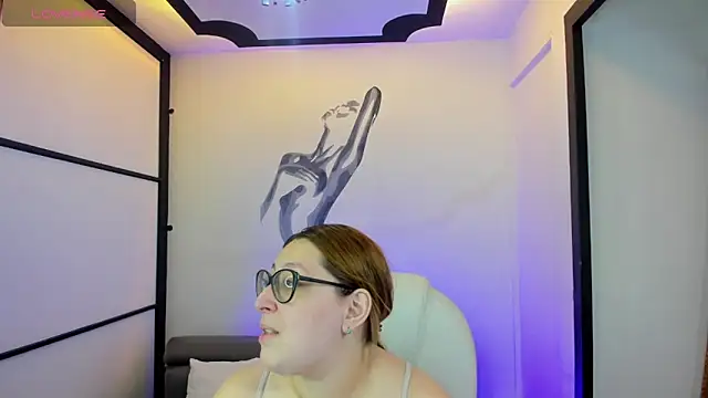 NiickyJones online show from February 7, 10:41 pm