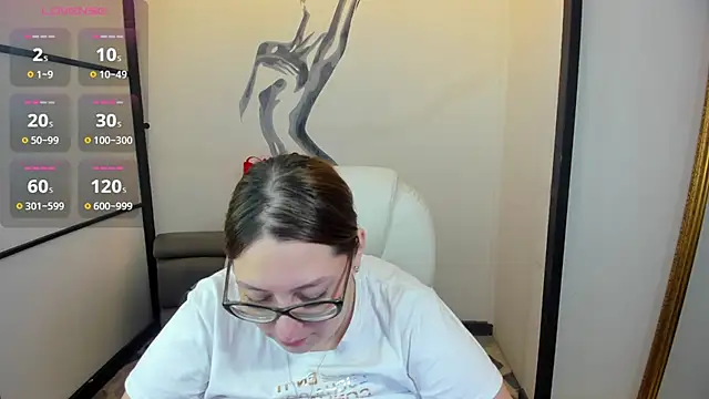 NiickyJones online show from February 8, 10:29 pm