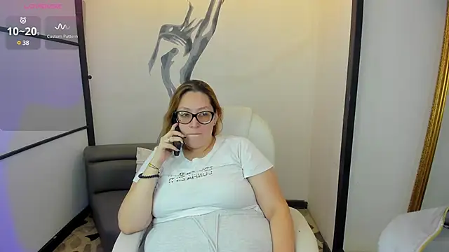 NiickyJones online show from February 25, 9:24 pm