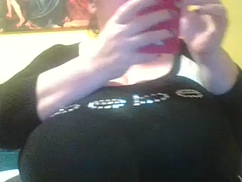 Snapshot of Nataliesbestjuggs chatting on January 2, 10:55 pm Nataliesbestjuggs online show from January 2, 10:55 pm