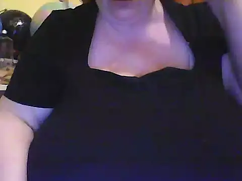 Snapshot of Nataliesbestjuggs chatting on May 28, 8:28 pm Nataliesbestjuggs online show from May 28, 8:28 pm
