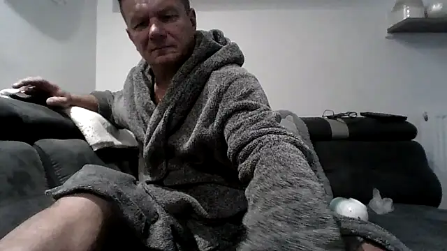 Snapshot of jaaako970 chatting on September 15, 6:24 am jaaako970 online show from September 15, 6:24 am