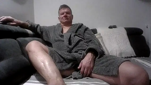 Snapshot of jaaako970 chatting on October 22, 7:13 pm jaaako970 online show from October 22, 7:13 pm