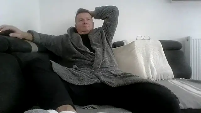 Snapshot of jaaako970 chatting on October 23, 9:52 am jaaako970 online show from October 23, 9:52 am