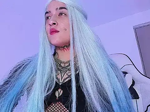 Snapshot of sarah_benjjaminn chatting on May 8, 7:30 pm sarah benjjaminn online show from May 8, 7:30 pm