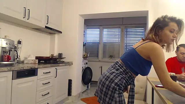 Snapshot of Tasty_Shape chatting on December 5, 7:05 am Tasty Shape online show from December 5, 7:05 am