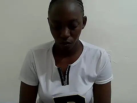 Snapshot of lizbela1 chatting on December 2, 5:13 am lizbela1 online show from December 2, 5:13 am