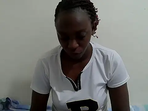 lizbela1 online show from May 22, 4:19 am