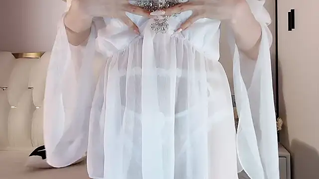 Snapshot of lvy-w chatting on January 12, 4:18 pm lvy-w online show from January 12, 4:18 pm