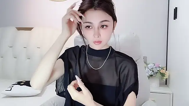 Snapshot of lvy-w chatting on January 14, 12:24 pm lvy-w online show from January 14, 12:24 pm