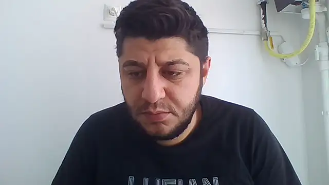 erkekkkadam online show from February 23, 7:00 am