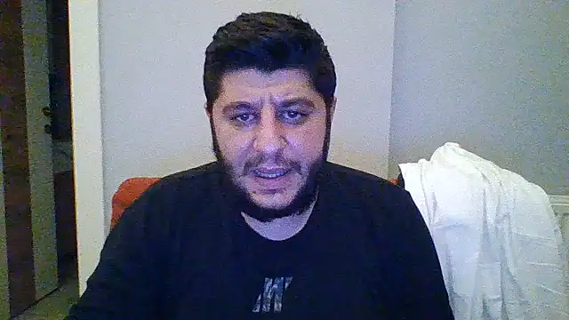 Snapshot of erkekkkadam chatting on June 25, 12:21 am erkekkkadam online show from June 25, 12:21 am