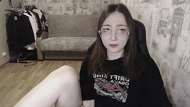 Snapshot of AmeliaKamishiro chatting on January 17, 3:22 pm AmeliaKamishiro online show from January 17, 3:22 pm