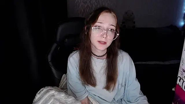 Snapshot of AmeliaKamishiro chatting on September 28, 8:36 pm AmeliaKamishiro online show from September 28, 8:36 pm