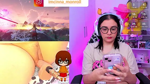 Snapshot of cinna_monroll chatting on February 15, 8:33 pm cinna monroll online show from February 15, 8:33 pm