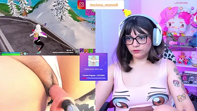Snapshot of cinna_monroll chatting on October 9, 4:27 pm cinna monroll online show from October 9, 4:27 pm