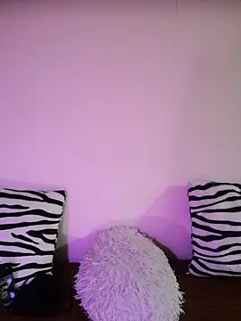 Snapshot of Felicia_smok3 chatting on December 7, 4:31 am Felicia smok3 online show from December 7, 4:31 am