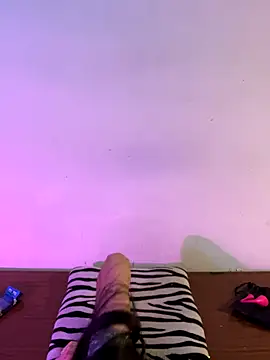 Snapshot of Felicia_smok3 chatting on October 16, 1:39 am Felicia smok3 online show from October 16, 1:39 am