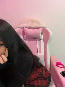 Snapshot of Felicia_smok3 chatting on July 5, 6:09 am Felicia smok3 online show from July 5, 6:09 am