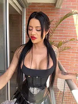Snapshot of HOT_LADY_777 chatting on December 5, 2:44 pm HOT LADY 777 online show from December 5, 2:44 pm