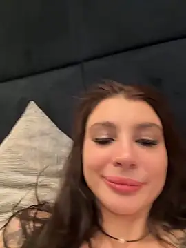 Snapshot of Ashley-Urban chatting on January 14, 10:02 pm Ashley-Urban online show from January 14, 10:02 pm