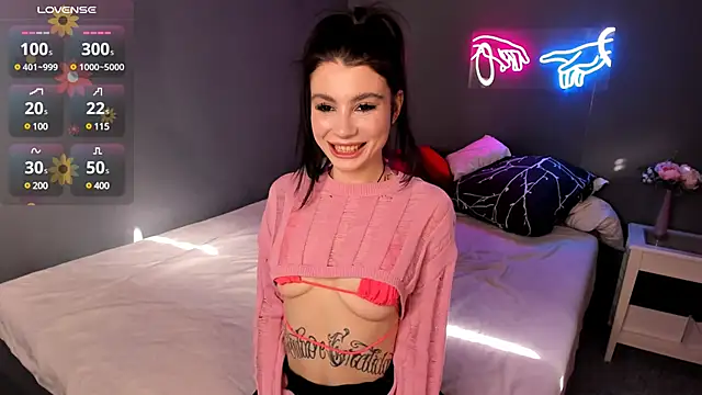 Snapshot of Ashley-Urban chatting on March 15, 10:35 am Ashley-Urban online show from March 15, 10:35 am