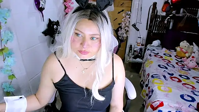 Snapshot of SofiaOlivares chatting on October 24, 5:42 pm SofiaOlivares online show from October 24, 5:42 pm