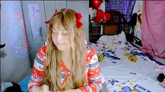 Snapshot of SofiaOlivares chatting on December 3, 11:30 am SofiaOlivares online show from December 3, 11:30 am