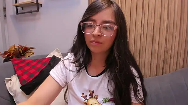 Snapshot of Eva_Macalliter chatting on December 24, 7:06 am Eva Macalliter online show from December 24, 7:06 am