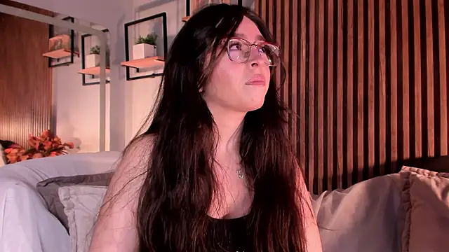 Eva Macalliter online show from July 29, 11:25 pm