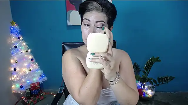 Sunny rayz  online show from December 18, 10:10 am