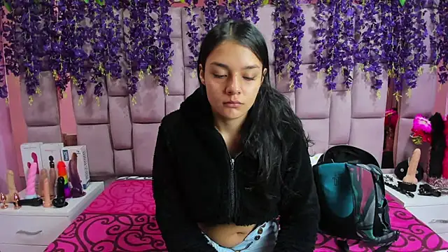 Snapshot of Bich_Anal_ chatting on January 14, 12:56 pm Bich Anal online show from January 14, 12:56 pm