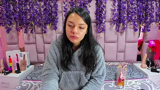 Snapshot of Bich_Anal_ chatting on January 23, 1:13 pm Bich Anal online show from January 23, 1:13 pm