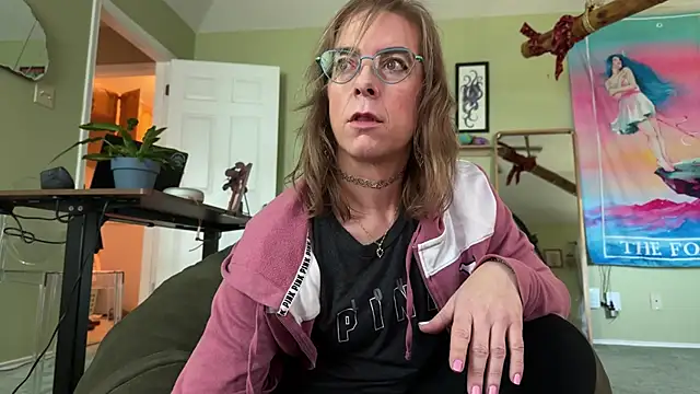 Linzy 19 online show from March 12, 4:13 pm