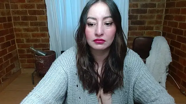 Snapshot of rashellroses22 chatting on June 23, 10:46 am rashellroses22 online show from June 23, 10:46 am