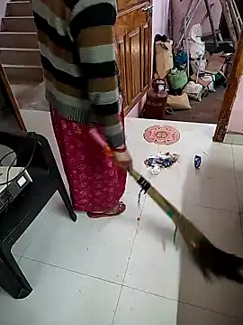 Snapshot of COUPLLE_VILLAGE chatting on January 13, 3:45 am COUPLLE VILLAGE online show from January 13, 3:45 am