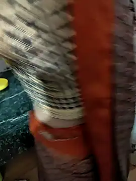 Snapshot of COUPLLE_VILLAGE chatting on February 5, 10:51 am COUPLLE VILLAGE online show from February 5, 10:51 am