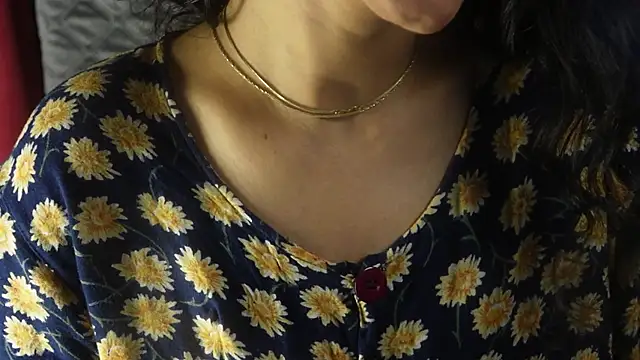 Snapshot of -AyeshaSinghania- chatting on September 11, 12:05 pm -AyeshaSinghania- online show from September 11, 12:05 pm