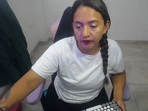 daleska ayala 1 online show from November 28, 9:28 pm