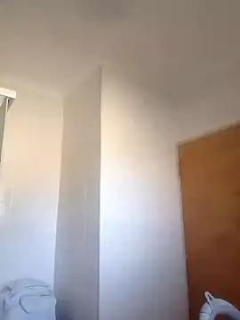 Snapshot of Yardie_bone chatting on October 16, 11:00 am Yardie bone online show from October 16, 11:00 am