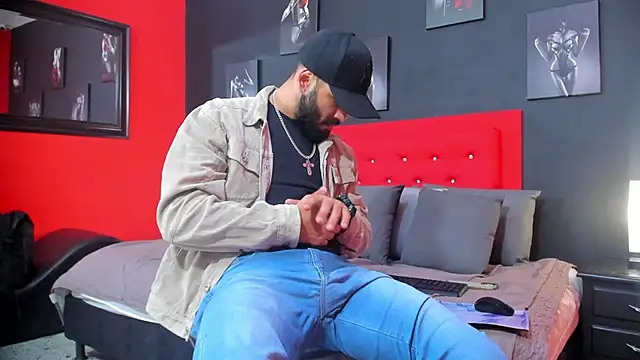 Snapshot of Thiagogomez chatting on September 10, 12:27 pm Thiagogomez online show from September 10, 12:27 pm