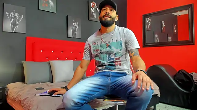 Snapshot of Thiagogomez chatting on September 23, 12:19 pm Thiagogomez online show from September 23, 12:19 pm