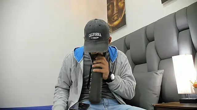 Thiagogomez online show from March 10, 7:08 pm